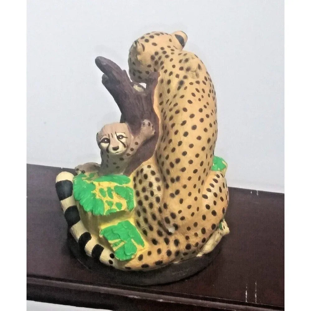 Drinkworks Cup topper Disney's Animal Kingdom Cheetah Souvenir collectible 2001
